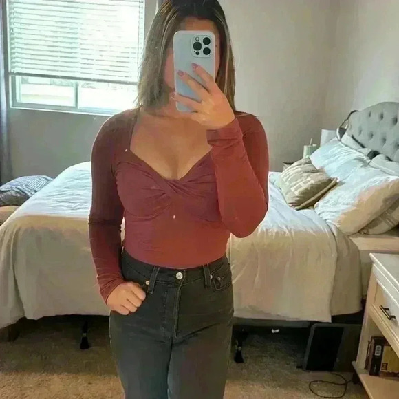 Tops - Long Sleeve Shirt